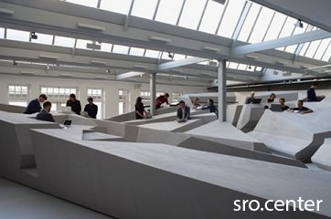 Голландская дизайнерская студия создала экспериментальный офис без стульев и столов